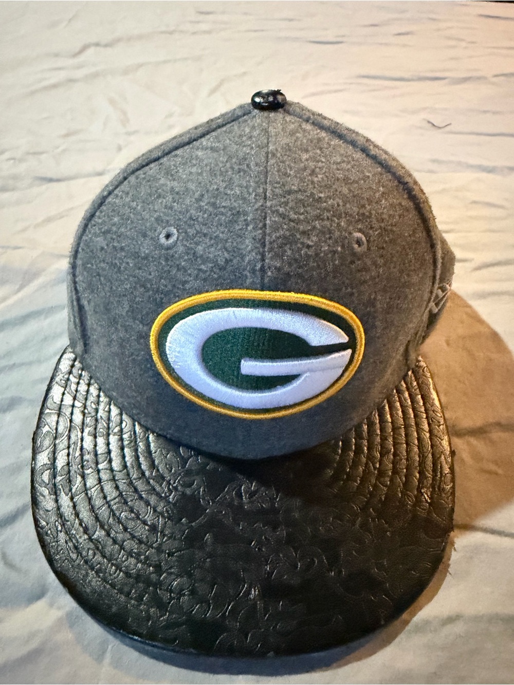 New Era Gray and Black Green Bay Packers Snapback Hat